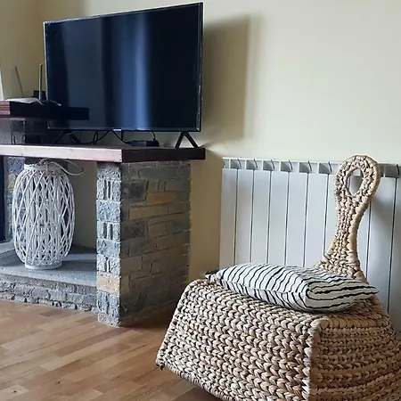 Family Duplex Esterri 埃斯特里-德阿内乌