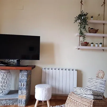 アパート Family Duplex Esterri エステリ・ダネウ
